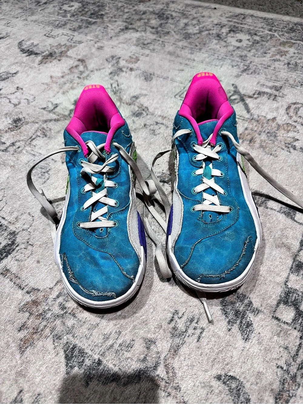 Nike Kids Blue & Pink Sneakers